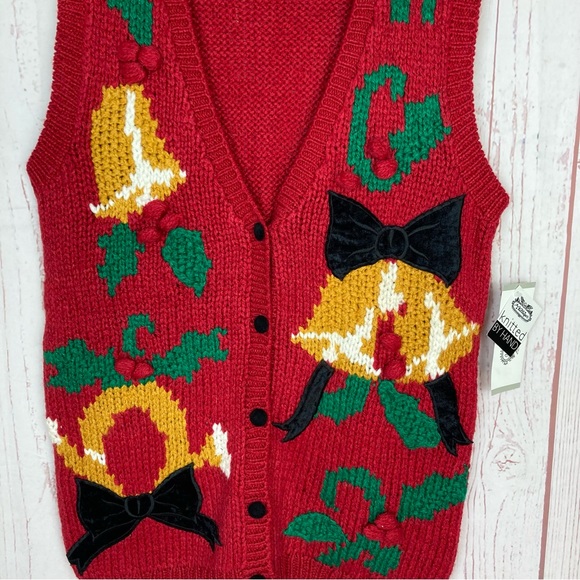 Vintage The Villager M Medium Hand Knit Ugly Christmas Sweater Vest Button NOS - Picture 3 of 8